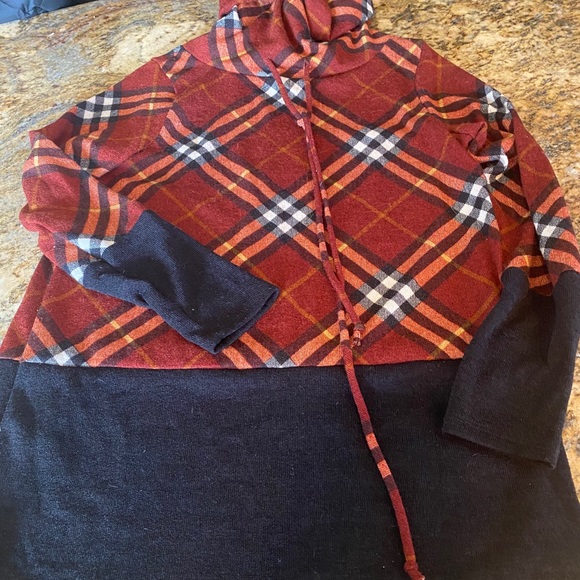 Pullover top - Picture 2 of 3